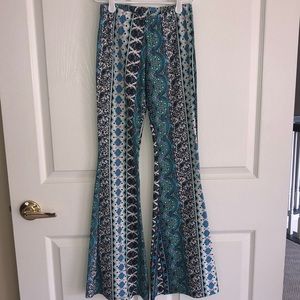 JUNIPER BLU MEDALLION FIT & FLARE PANT